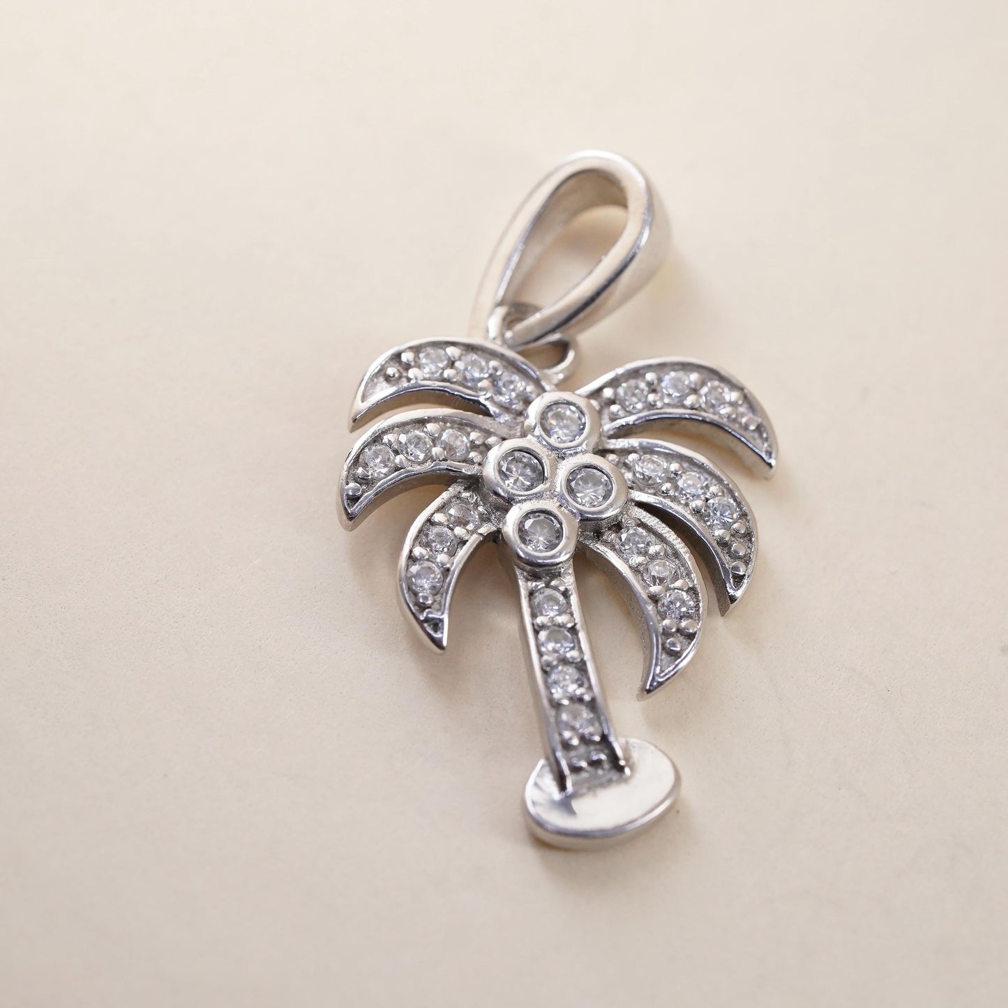 Vintage sterling 925 silver palm tree pendant with cluster cz