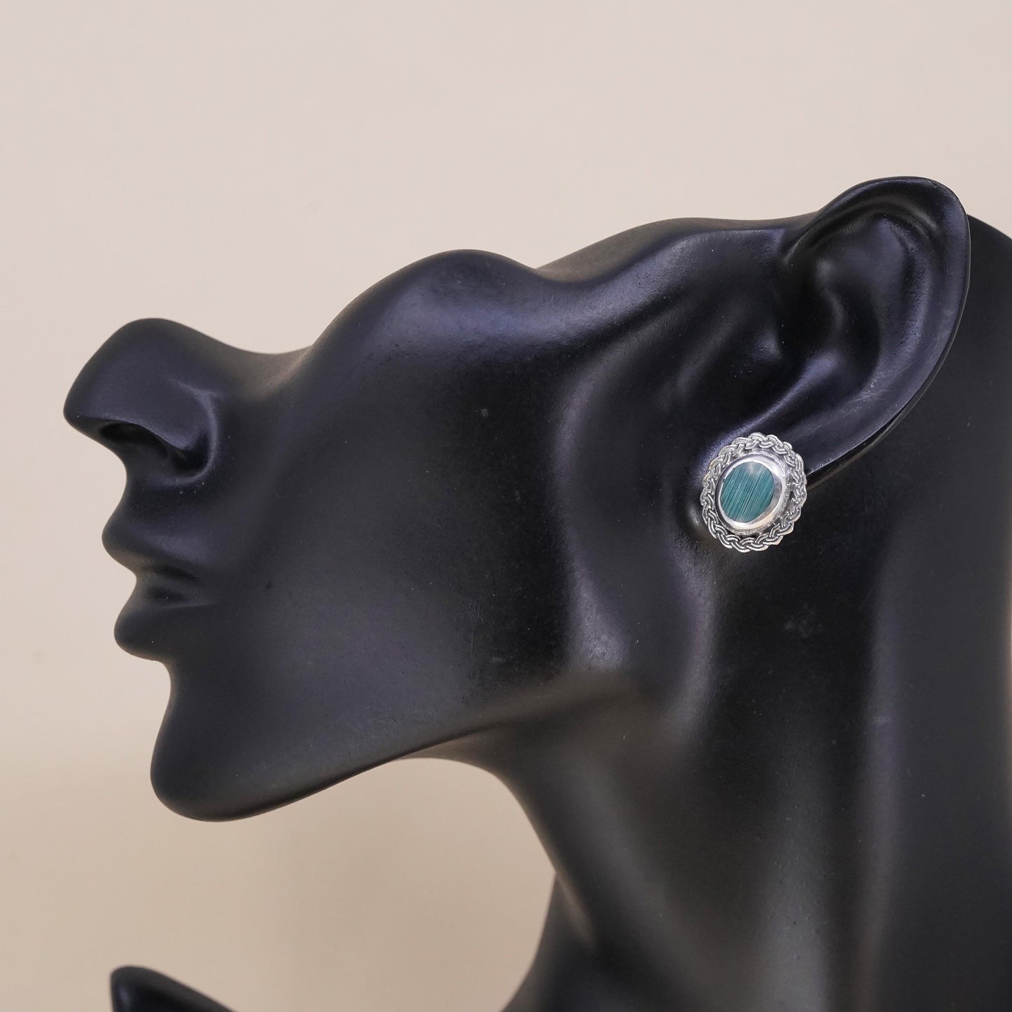 southwestern Mexican Sterling 925 silver stud with malachite, single earring