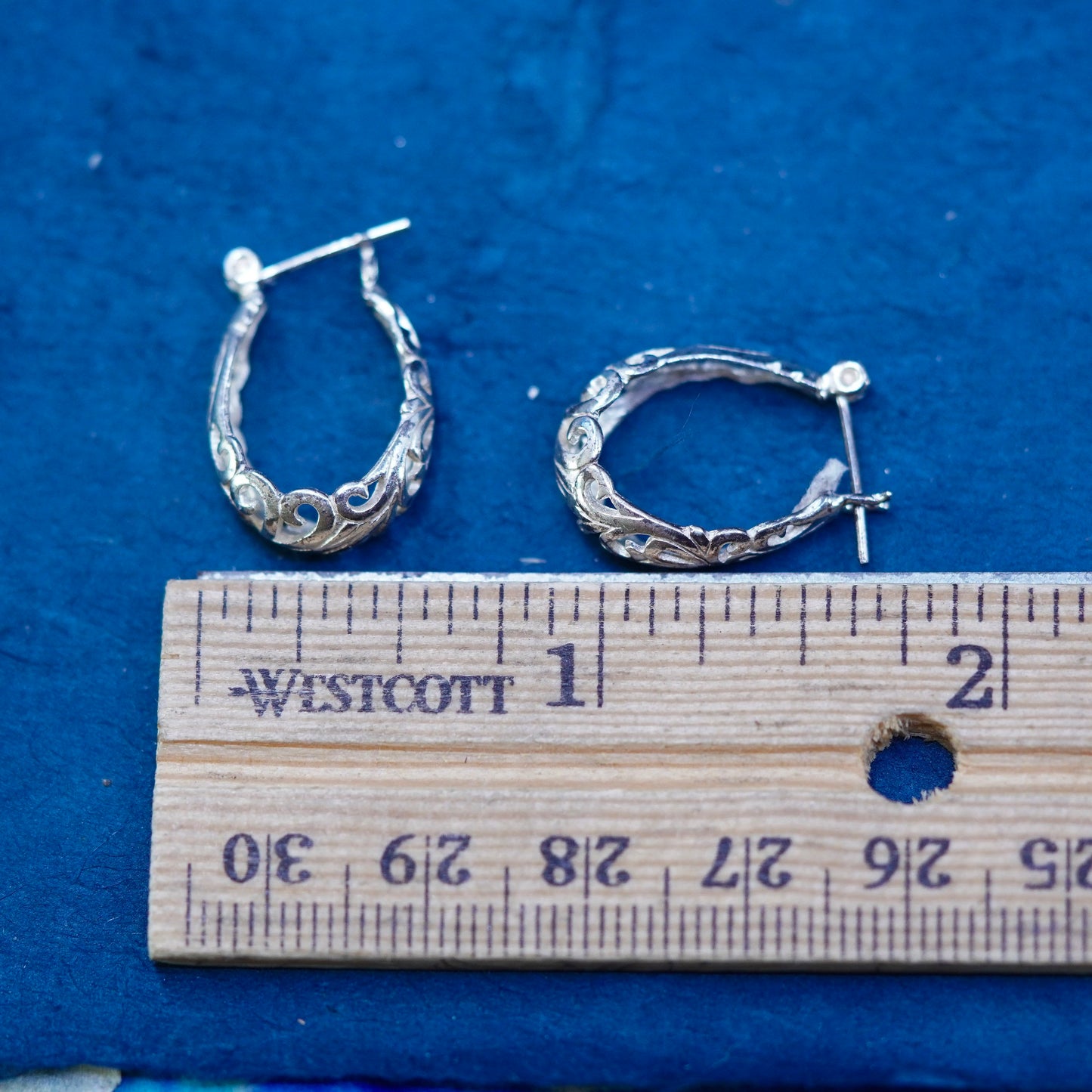 0.75”, Vintage Sterling silver handmade earrings, 925 filigree hoops Huggie