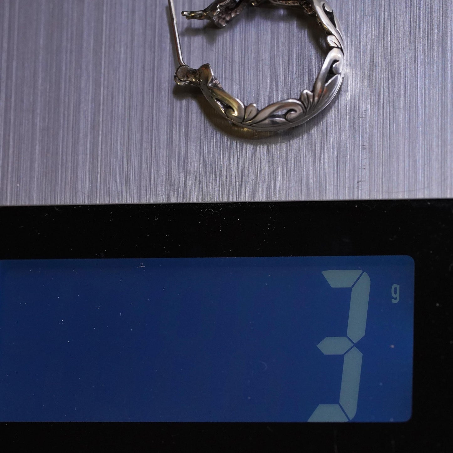 0.75”, Vintage Jezlaine sterling silver loop single earring, filigree hoop