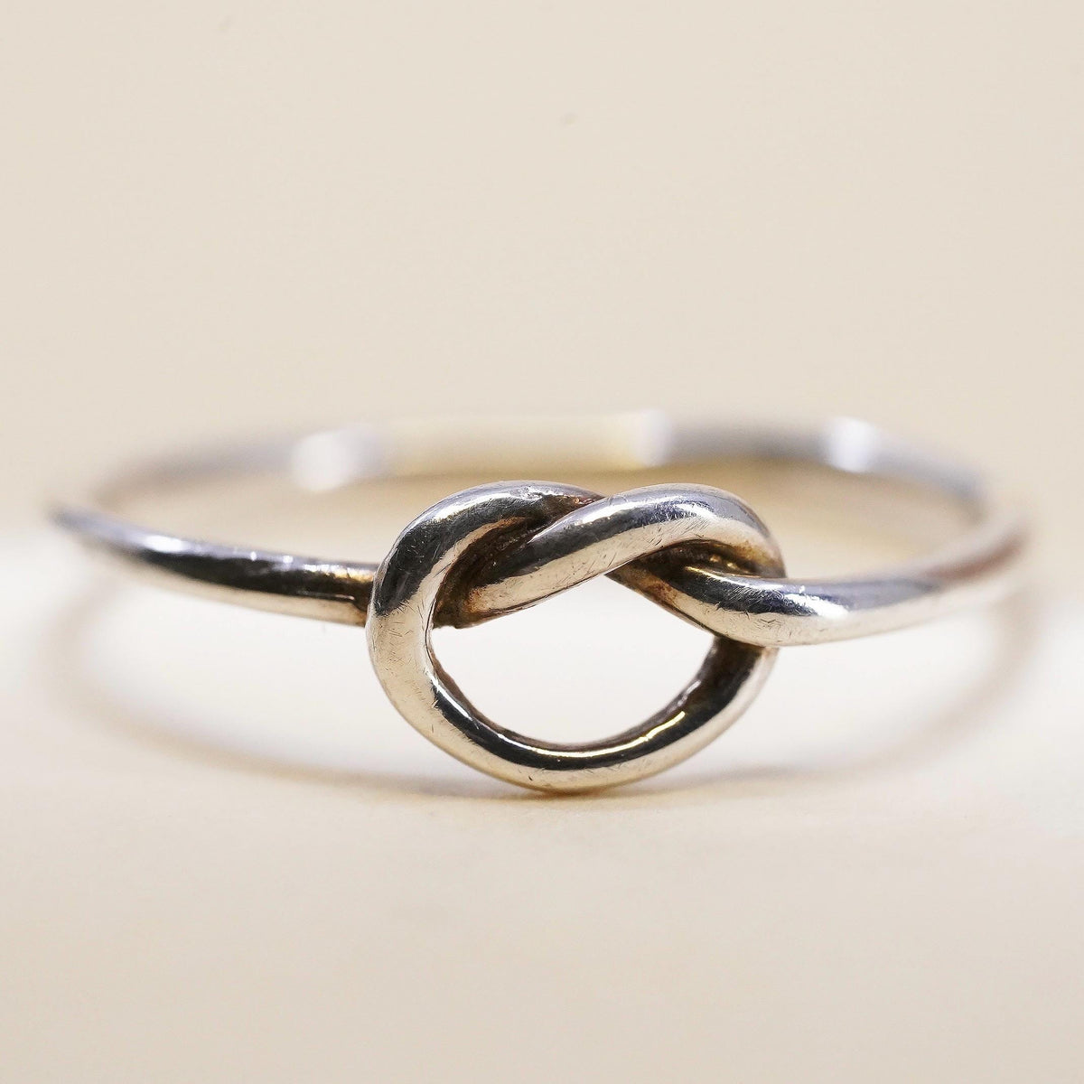 Size 8, Vintage sterling silver friendship ring, 925 handmade knotted band
