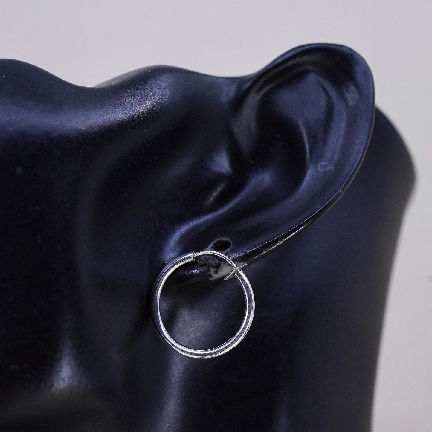 0.75", Vintage sterling silver loop earrings, fashion, fine 925 silver hoops