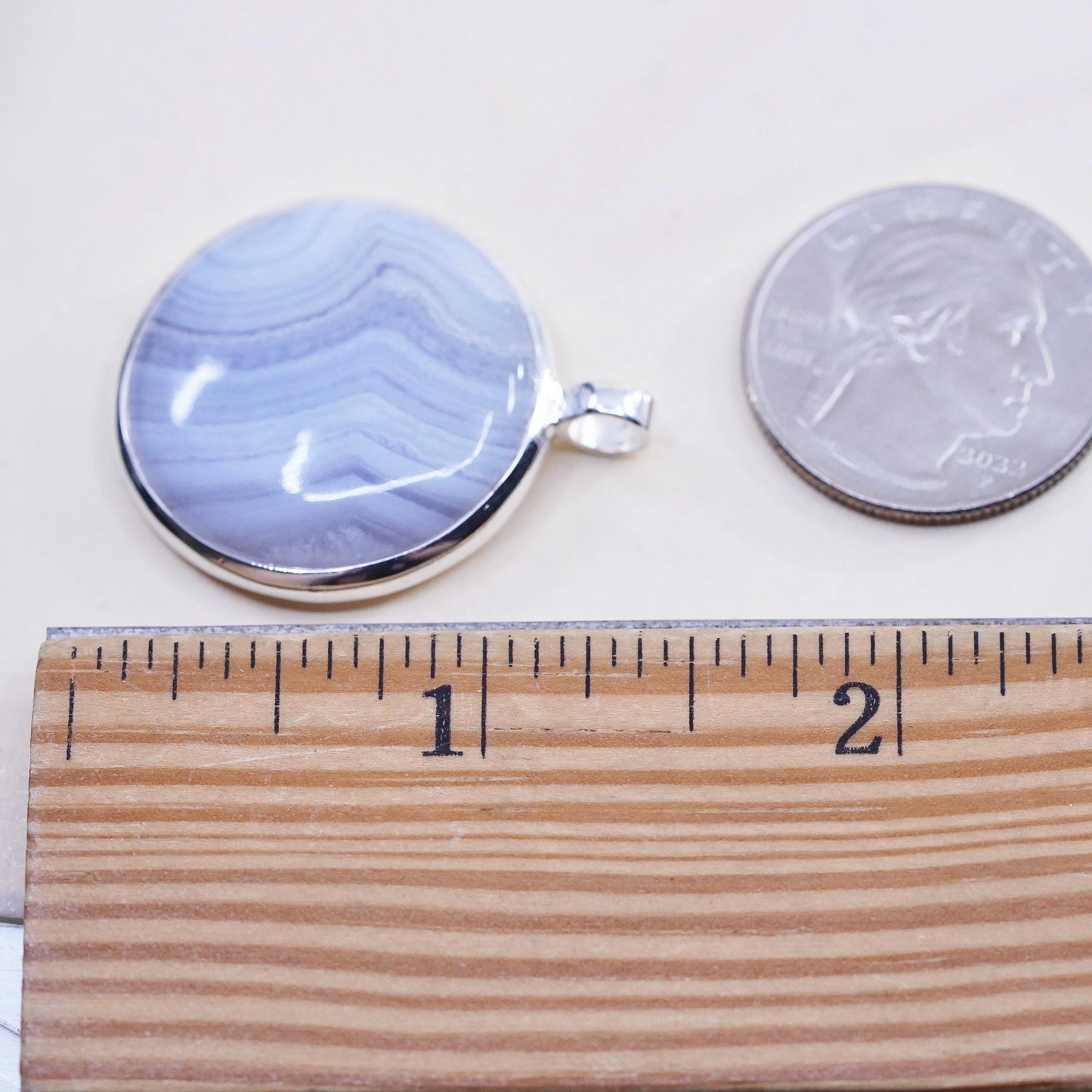 Vintage sterling silver handmade pendant, 925 silver circle with lace agate