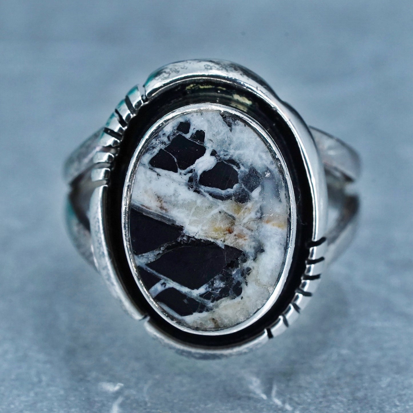 Size 6, Native American Melvin Thompson Sterling 925 silver ring zebra marble