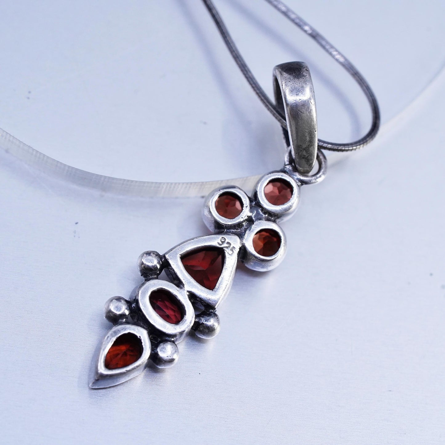 16", Vintage sterling 925 Silver snake chain necklace with garnet pendant