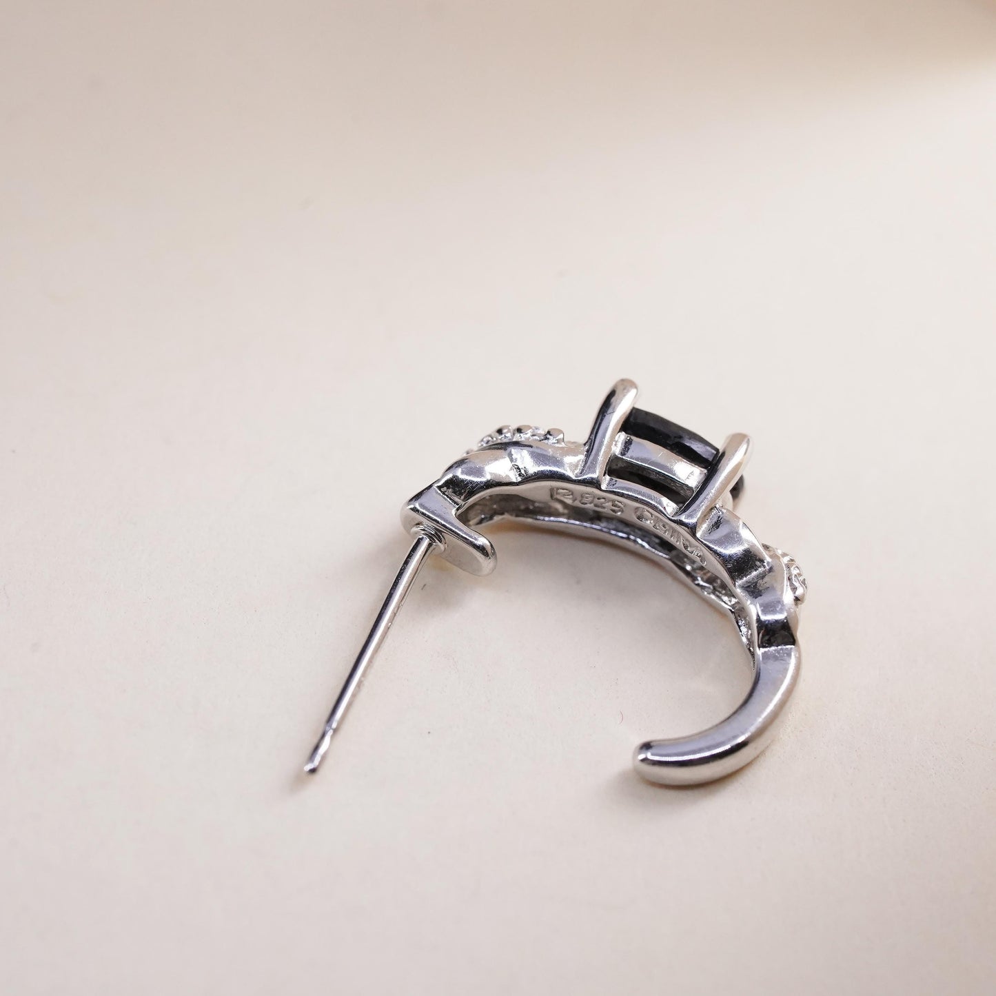 Vintage single 1 earring. Sterling 925 silver huggie stud with diamond spinel