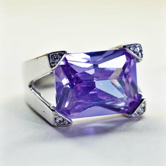 Size 6, vintage Sterling silver cocktail ring, 925 with amethyst and Cz details