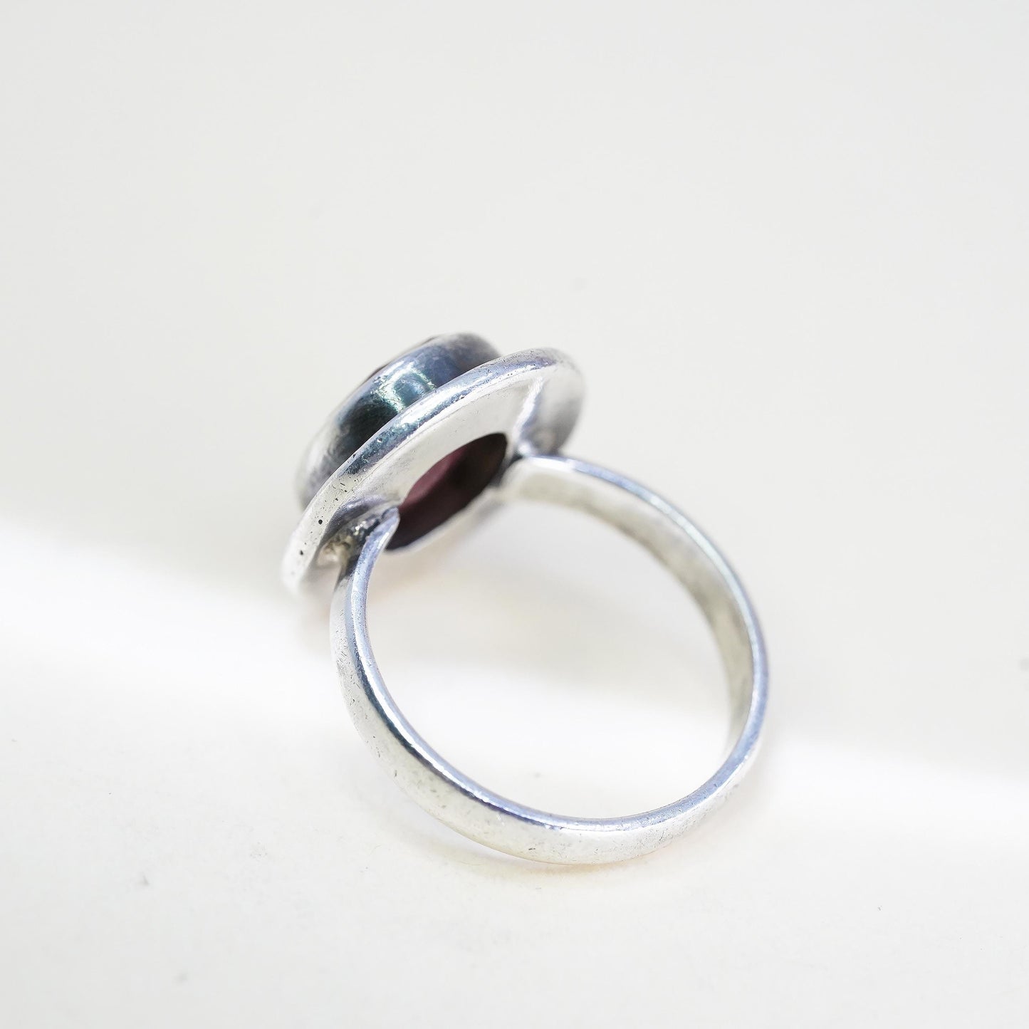 Size 7.25, Vintage sterling 925 silver handmade ring with oval natural ruby