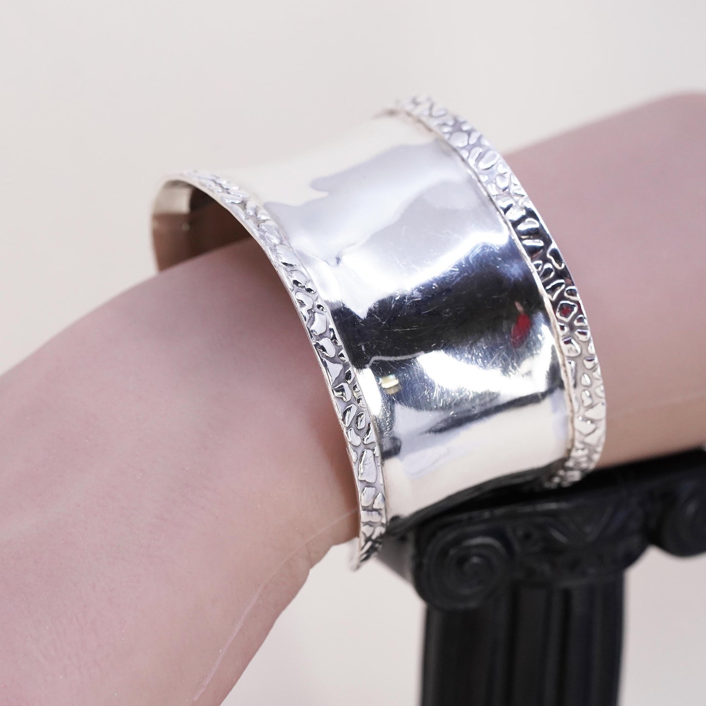6.5", southwestern Sterling 925 silver Bracelet floral texture trim, wide cuff