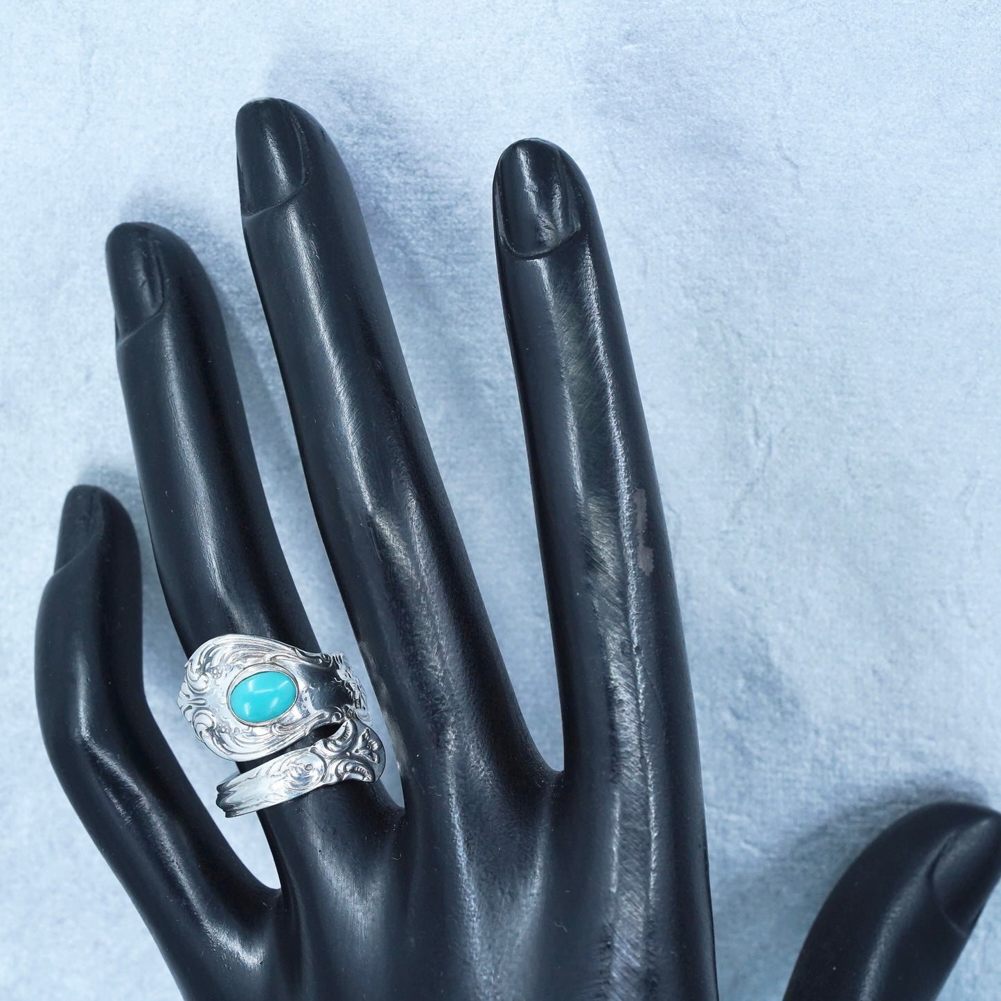 Size 5, Native American navajo Sterling 925 silver spoon ring with turquoise