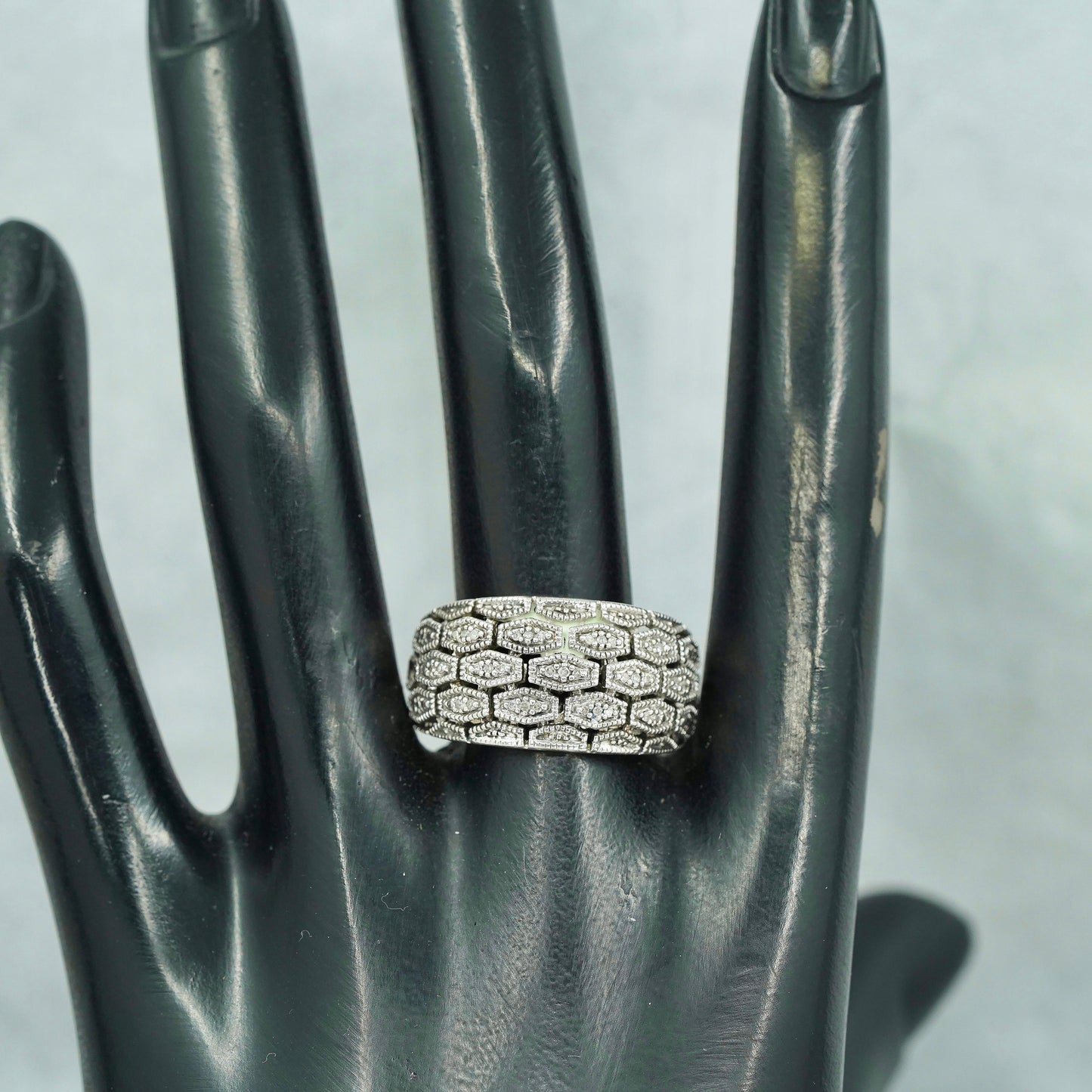 Size 9.5, vintage Sterling 925 silver ring, filigree band with cluster diamonds