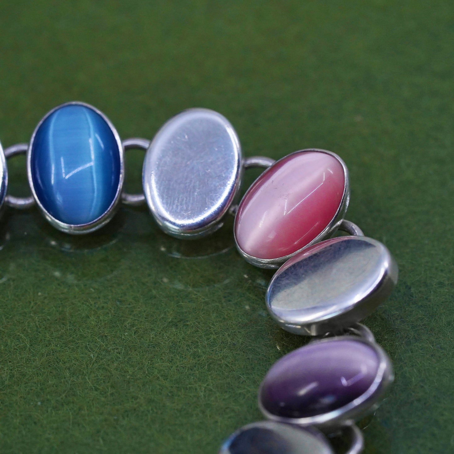 7", Mexican 925 sterling silver bracelet with colorful cats eye toggle closure