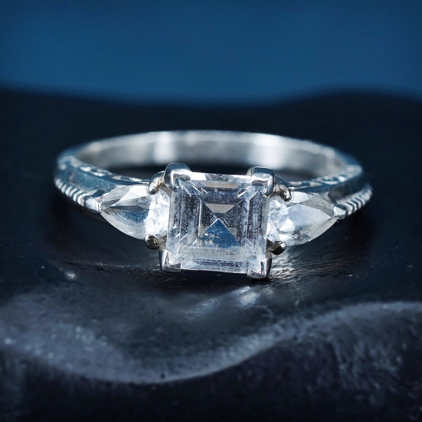 Size 10, vintage Sterling 925 silver engagement ring with cluster Cz around