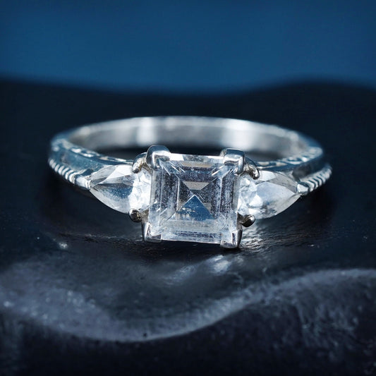 Size 10, vintage Sterling 925 silver engagement ring with cluster Cz around