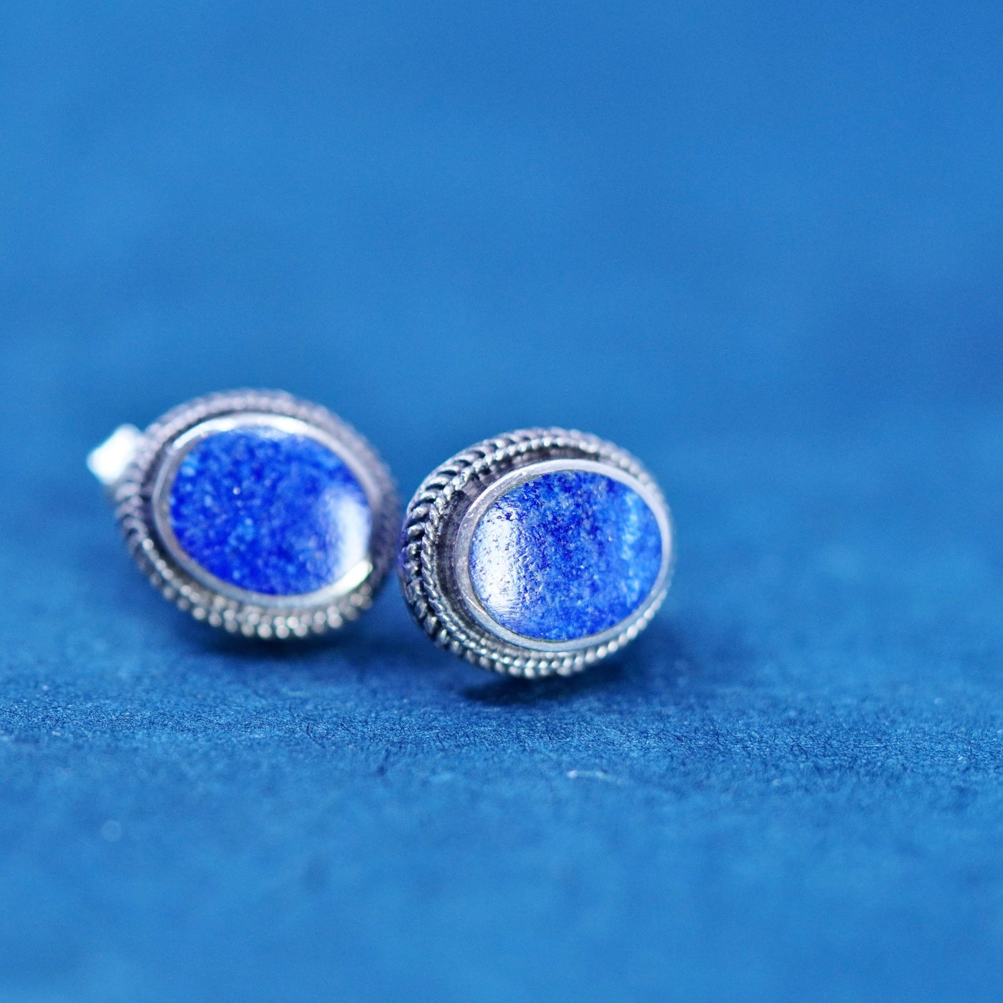 Vintage sterling silver handmade earrings, 925 oval studs lapis lazuli cable