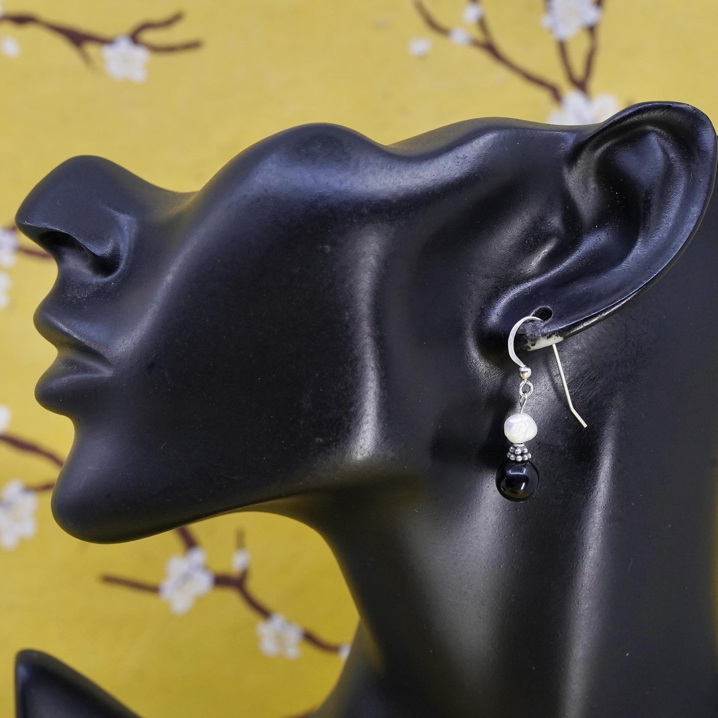 Vintage Sterling 925 silver handmade earrings with onyx pearl beads
