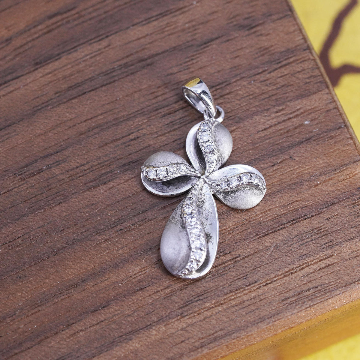 Vintage Sterling silver pendant, 925 cross with cluster cz