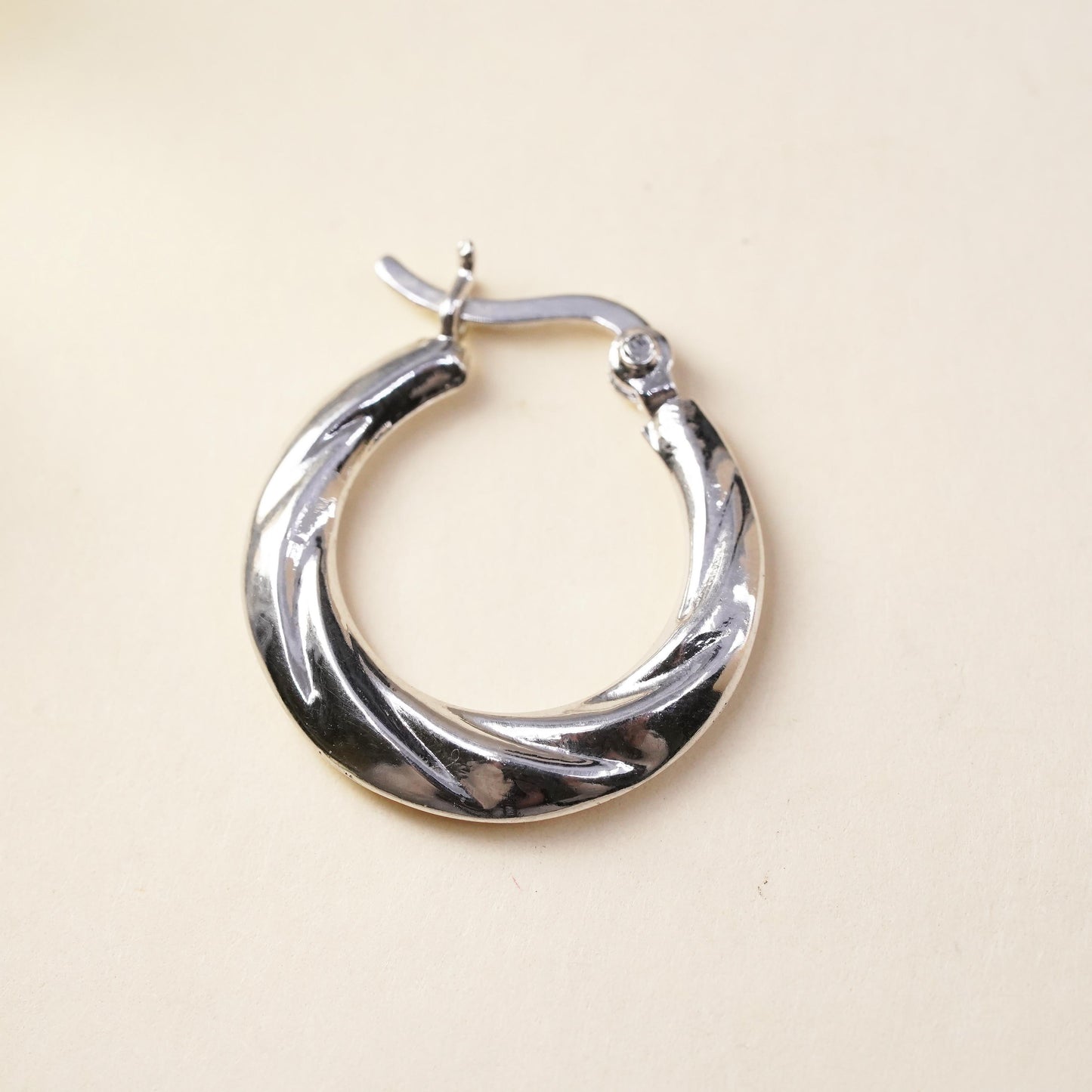 0.75", Vintage sterling silver loop single earring, ribbed primitive hoop