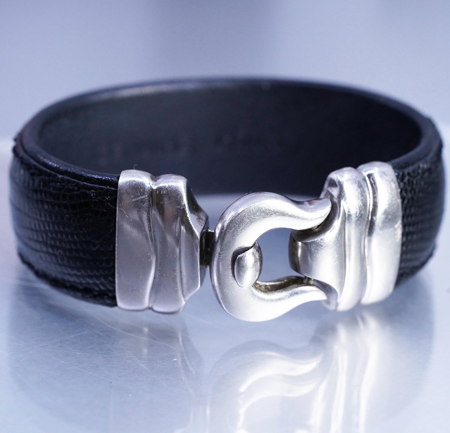 5.5", Industria Argentina Sterling 925 Silver Bracelet, Lizard Leather bangle