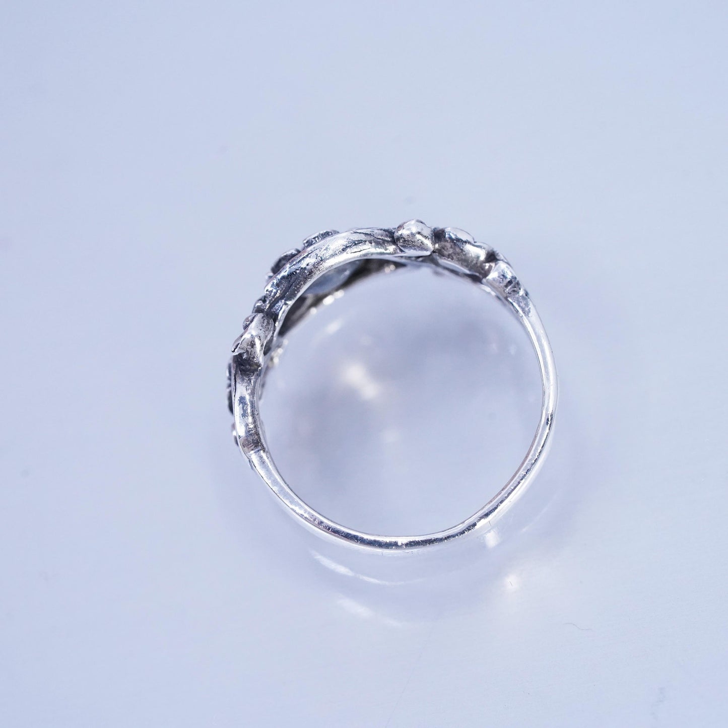 Size 3.5, vintage southwestern Sterling 925 silver ring, cluster flower band