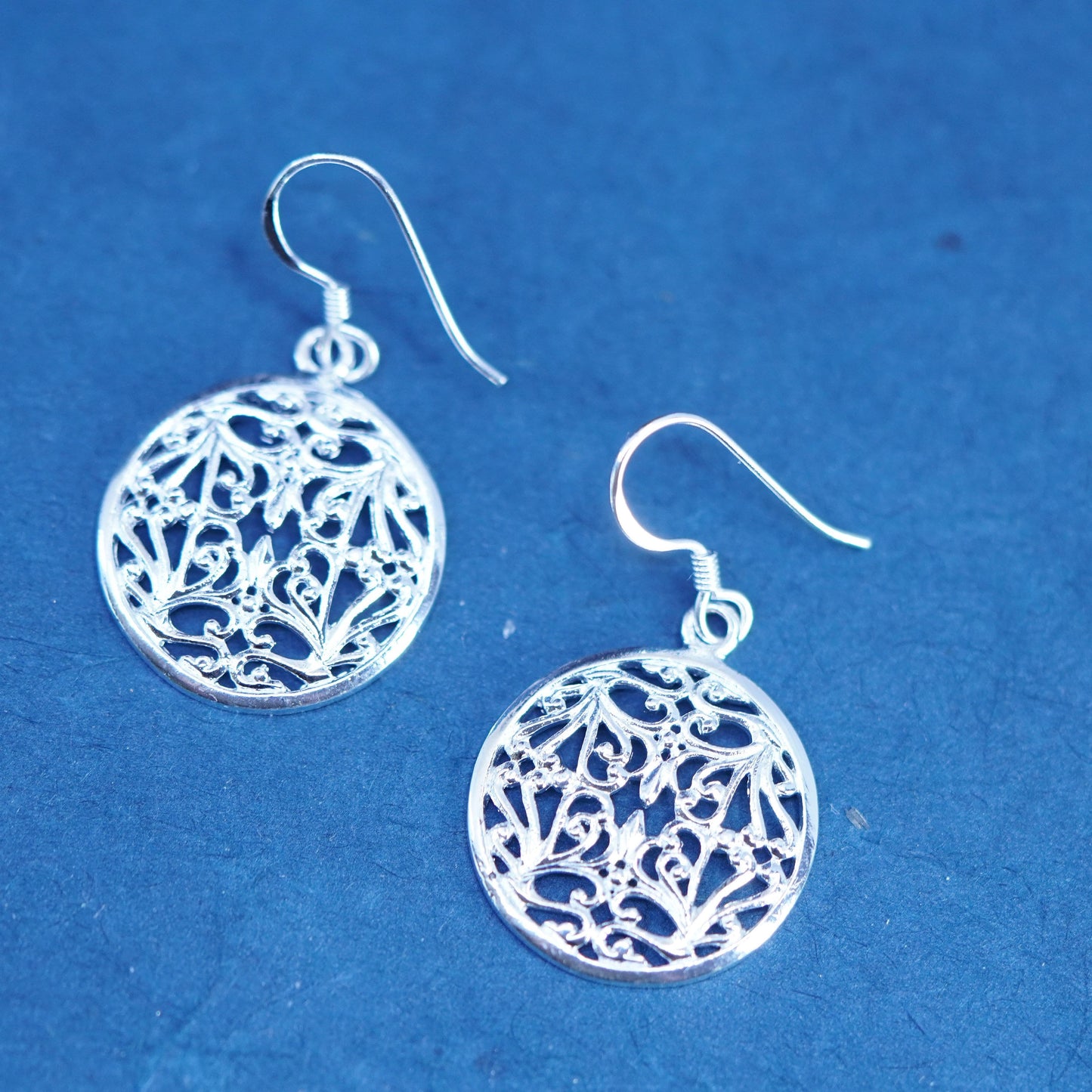 Vintage sterling silver handmade earrings, 925 circle filigree flower drop