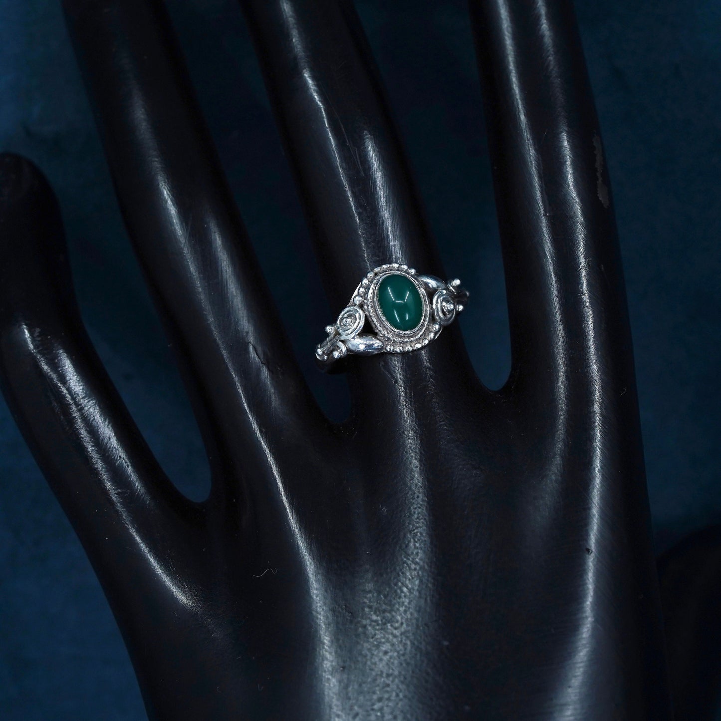Size 7.25, vintage sterling 925 silver handmade ring with jade