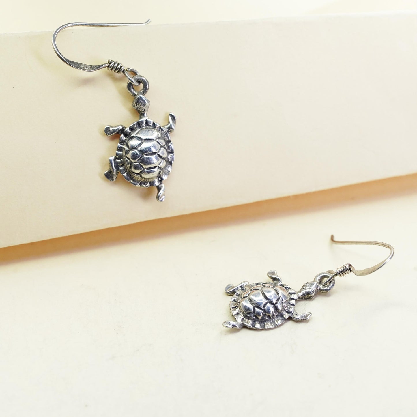 Vintage southwestern Sterling silver handmade earrings, 925 turtle dangles