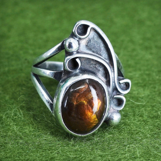 Size 5, vintage southwestern Sterling 925 silver handmade ring with fire agate
