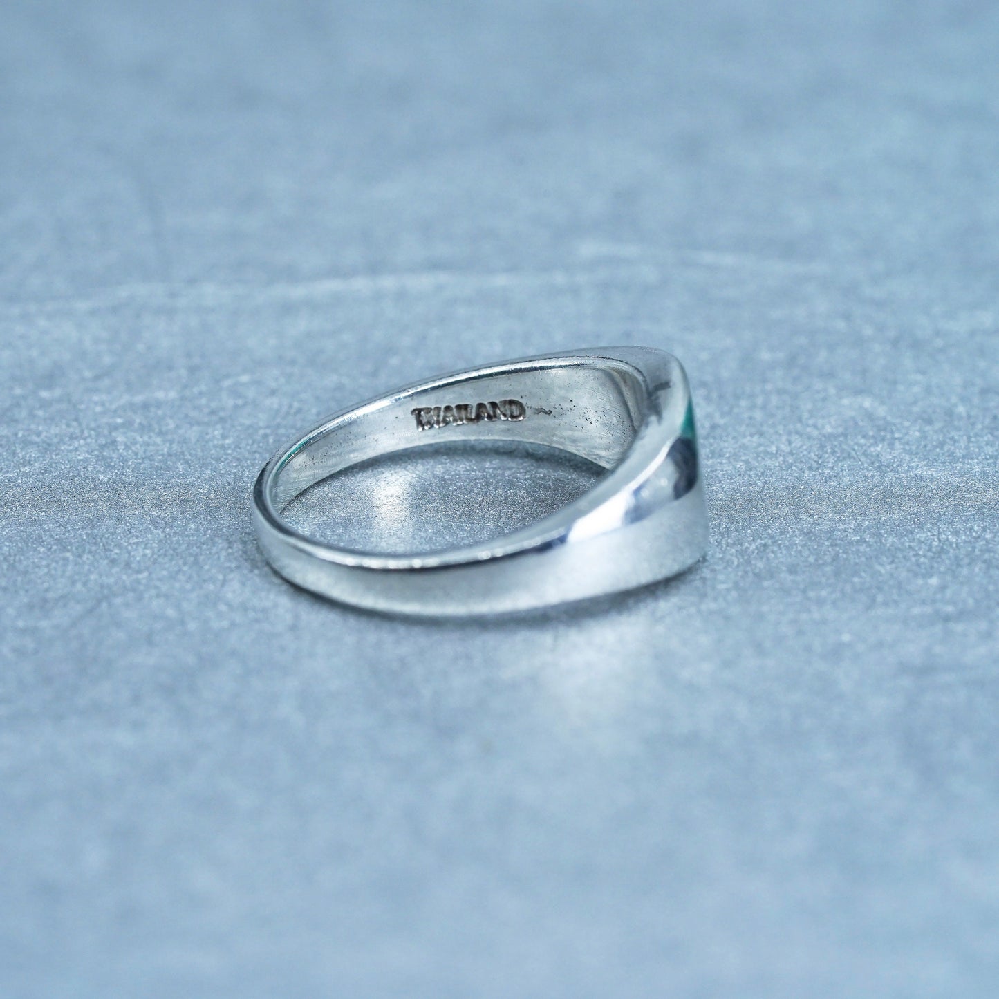 Size 6, VTG southwestern Sterling 925 silver wedding ring band embossed cross