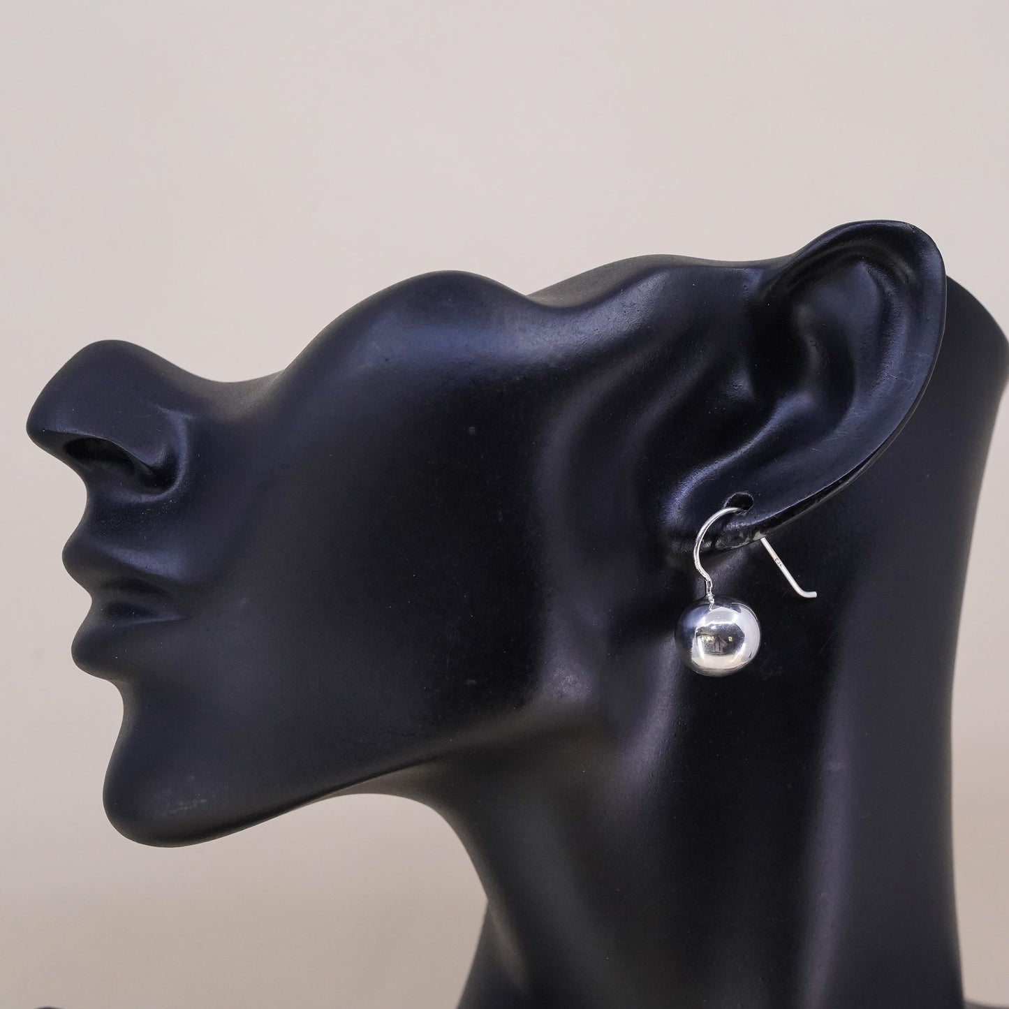 Vintage Sterling 925 Silver Shiny bead Dangle single earring