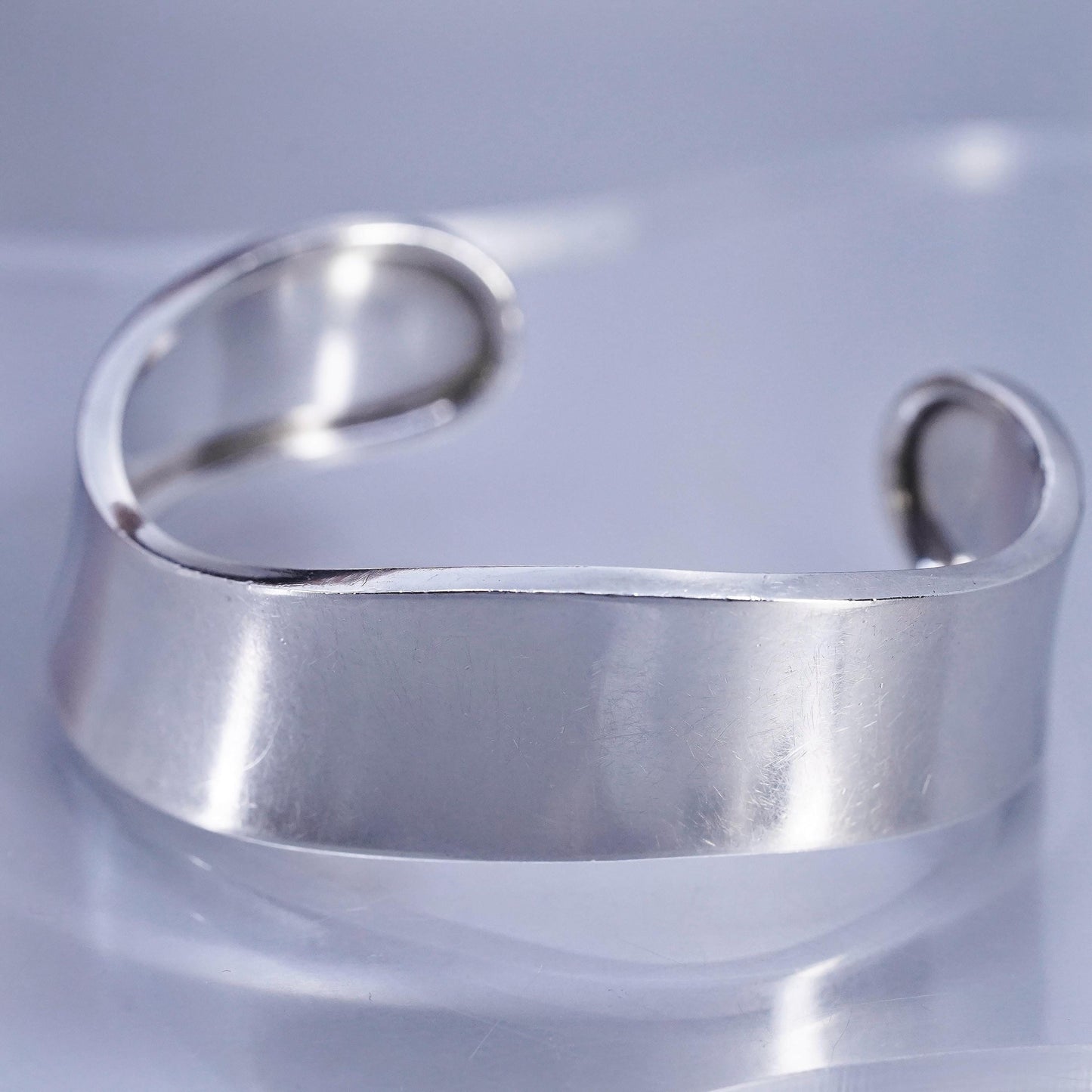 6.25”, Mexican Sterling 925 silver handmade bracelet, wide ribbed wide cuff