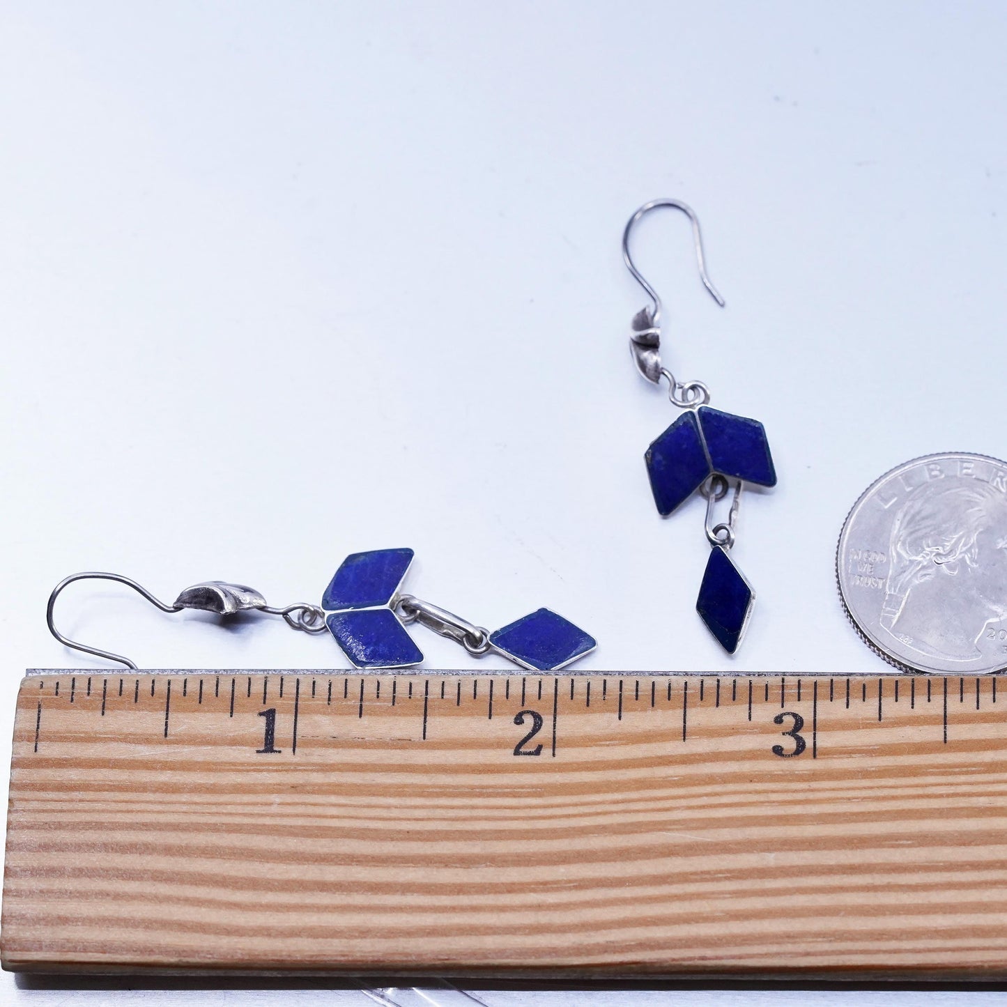 Vintage Native American Sterling 925 silver handmade earrings with lapis lazuli