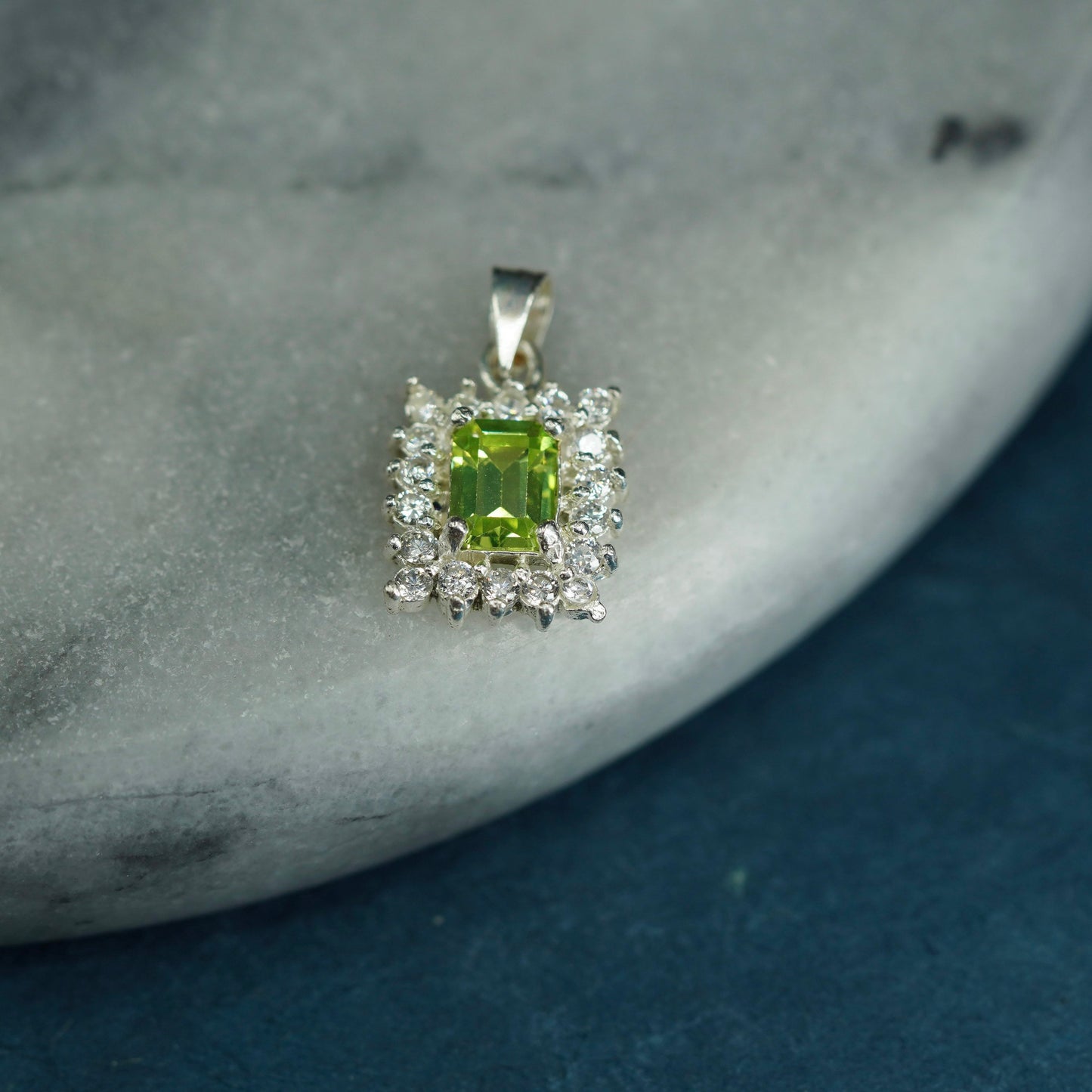 Vintage Sterling silver pendant, 925 rectangular with green crystal