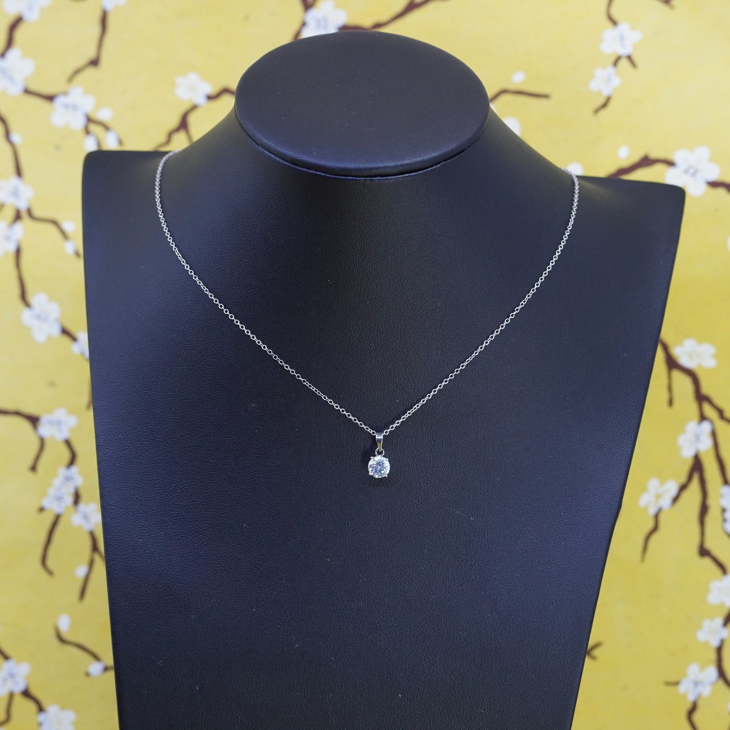 18”, 1mm, vintage Sterling silver necklace, 925 circle chain with Cz pendant