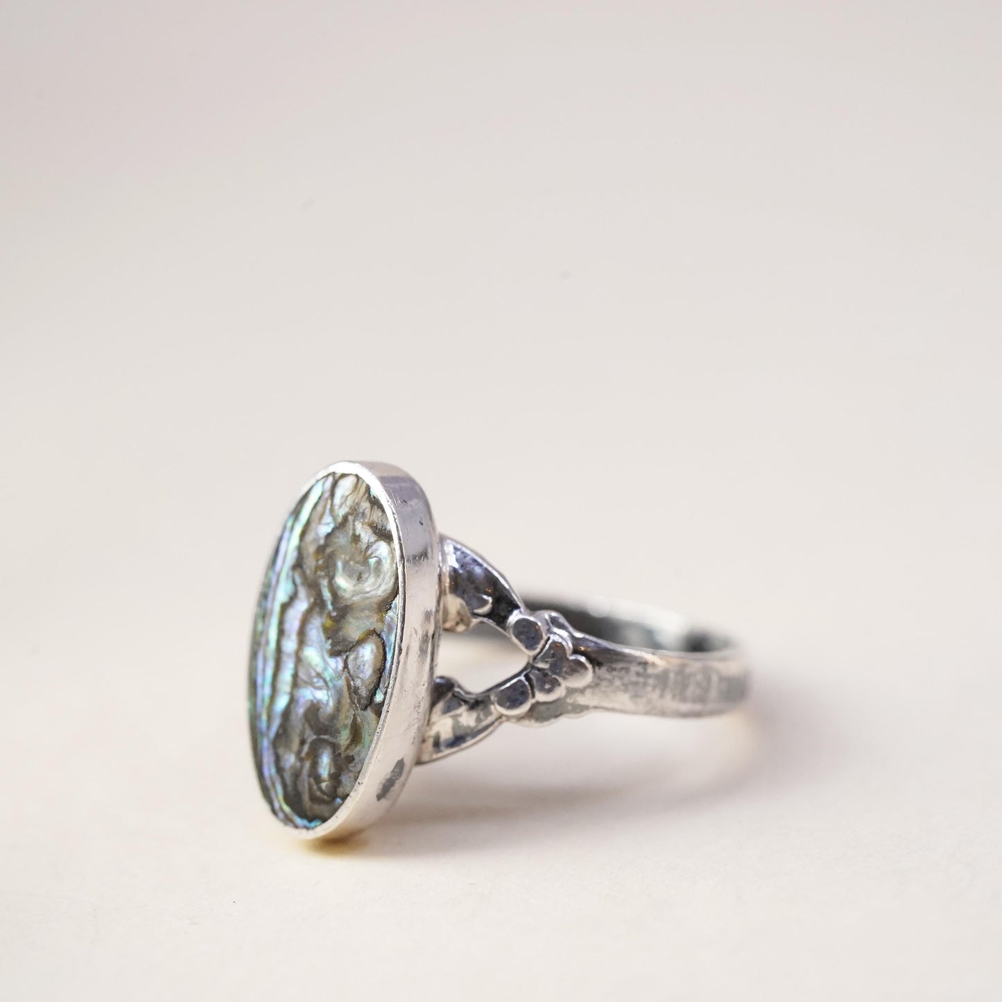 Size 2, Vintage southwestern sterling 925 silver handmade ring w/ oval abalone