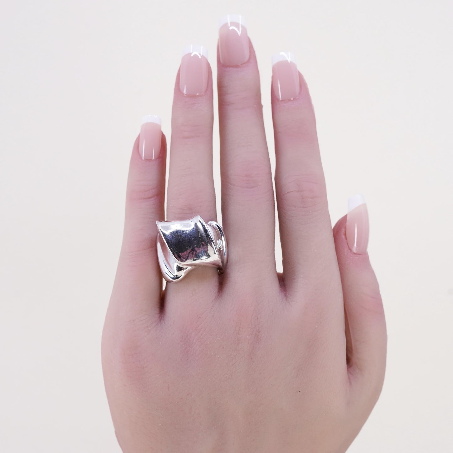 Size 6.25, Designer DTR sterling silver ring, 925 ribbed wavy wide band heart