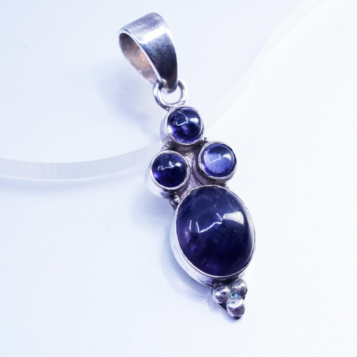 Vintage sterling 925 silver handmade oval pendant with amethyst