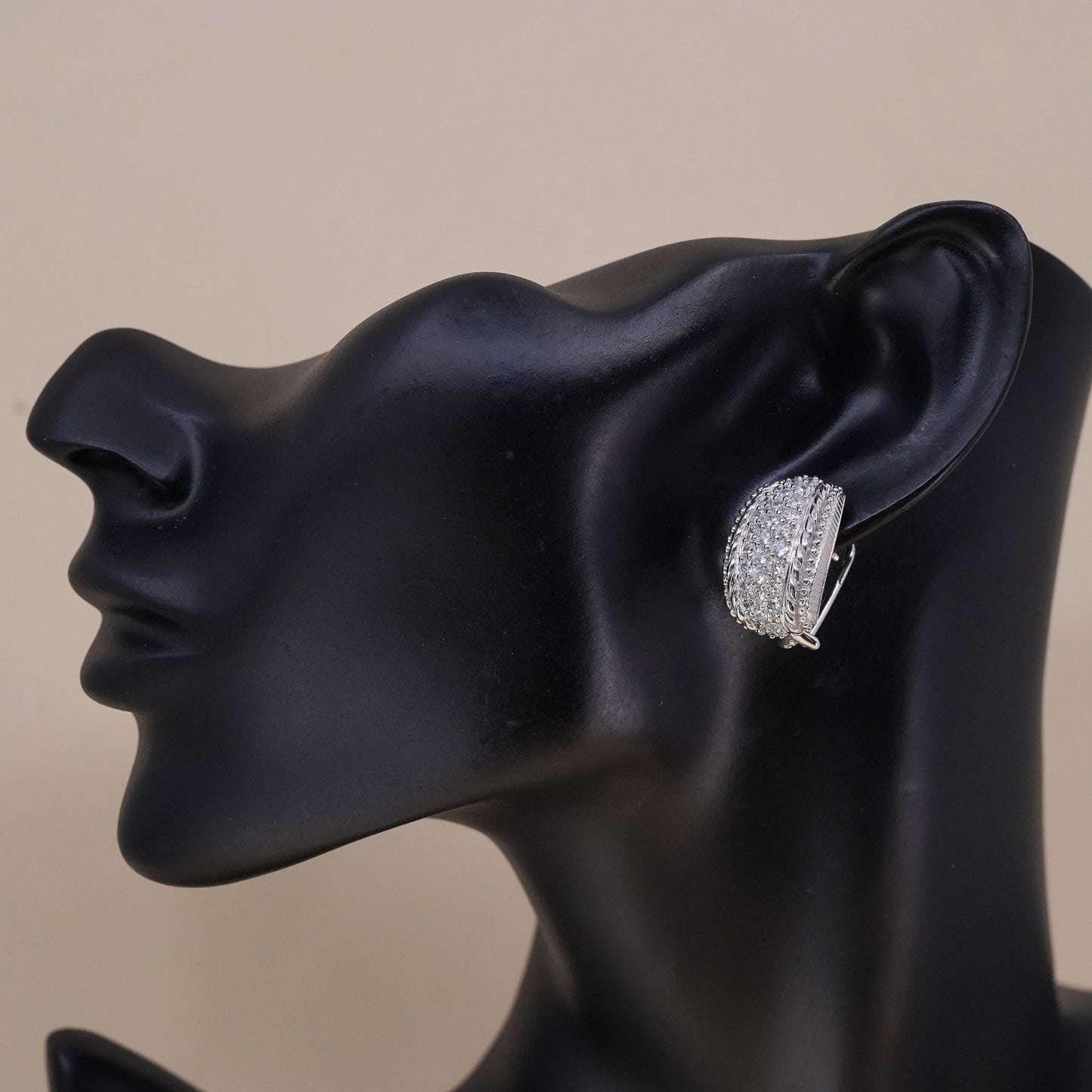 Judith Ripka Sterling 925 silver 1 stud with cz, cable textured SINGLE earring