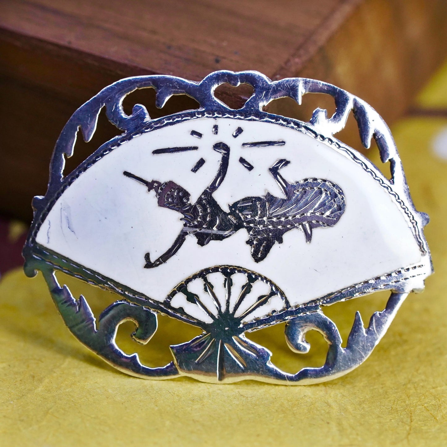 Vintage Indian SIAM white enamel sterling 925 silver fan brooch with goddess