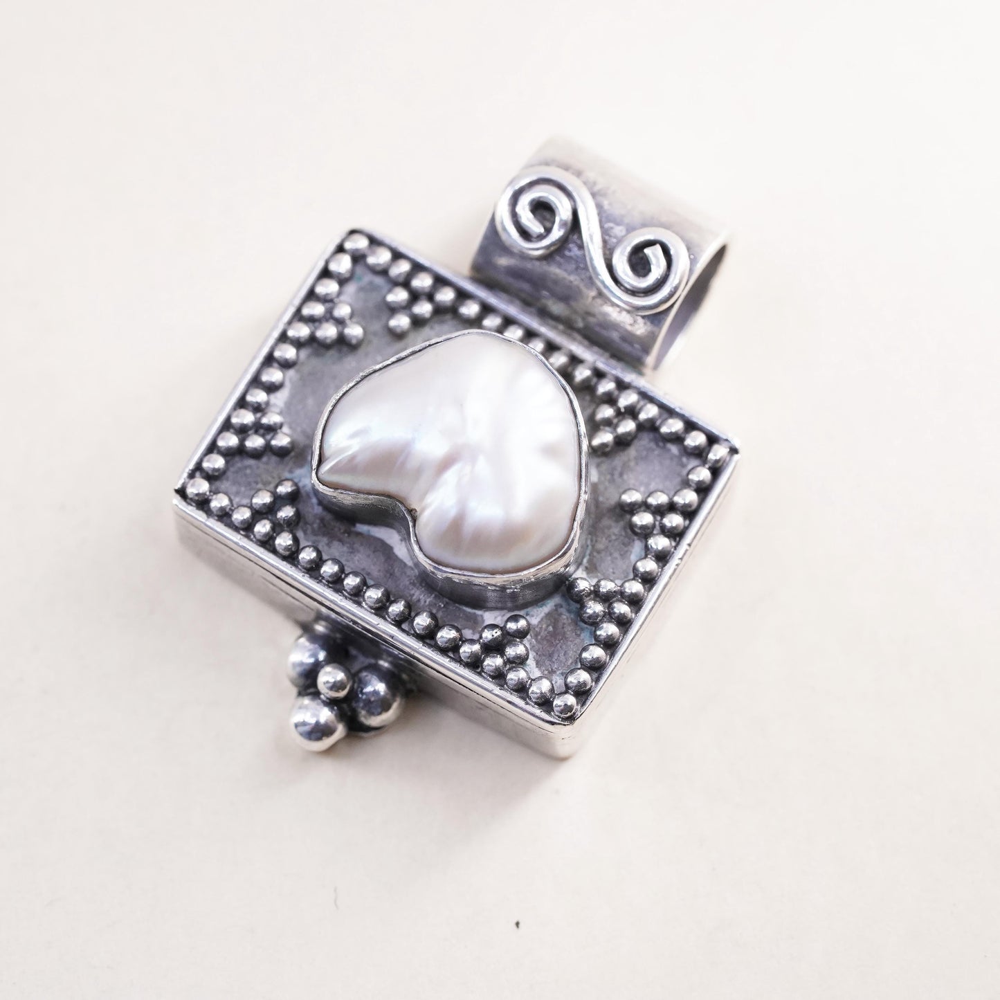 Vintage Sterling silver handmade pendant, 925 Bali square with heart pearl