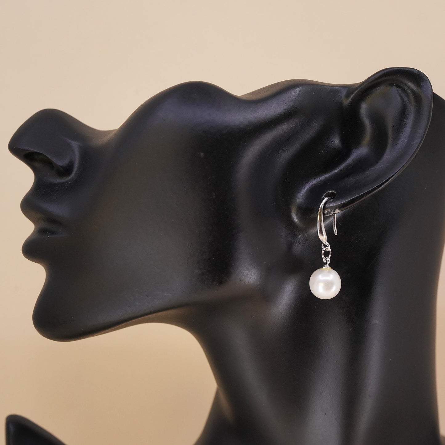 Vintage sterling silver 925 handmade single earring with white freshwater pearl