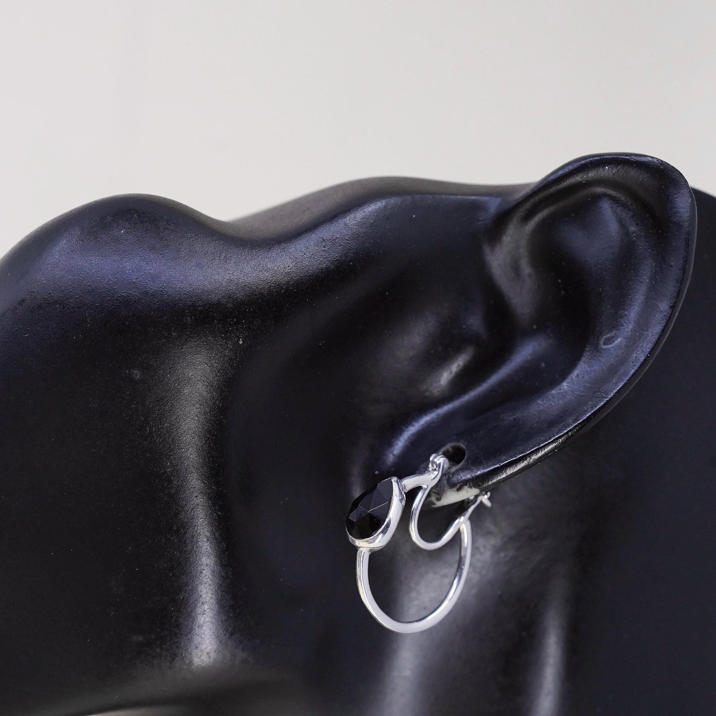 1" Vintage D’Joy sterling silver bold loop earrings, hoops teardrop black onyx