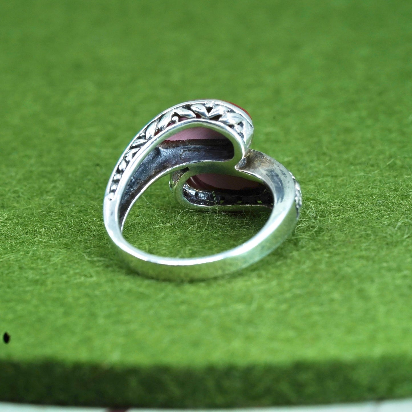 Size 7, vintage Sterling silver handmade ring, 925 with purple stone