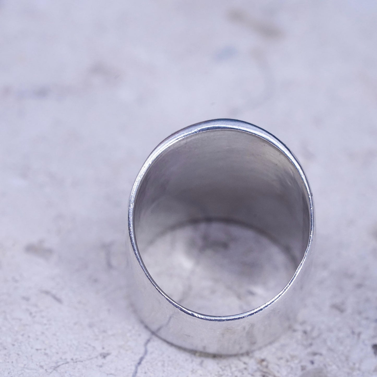 Size 7, vintage Sterling silver handmade ring, modern hammered 925 wide band