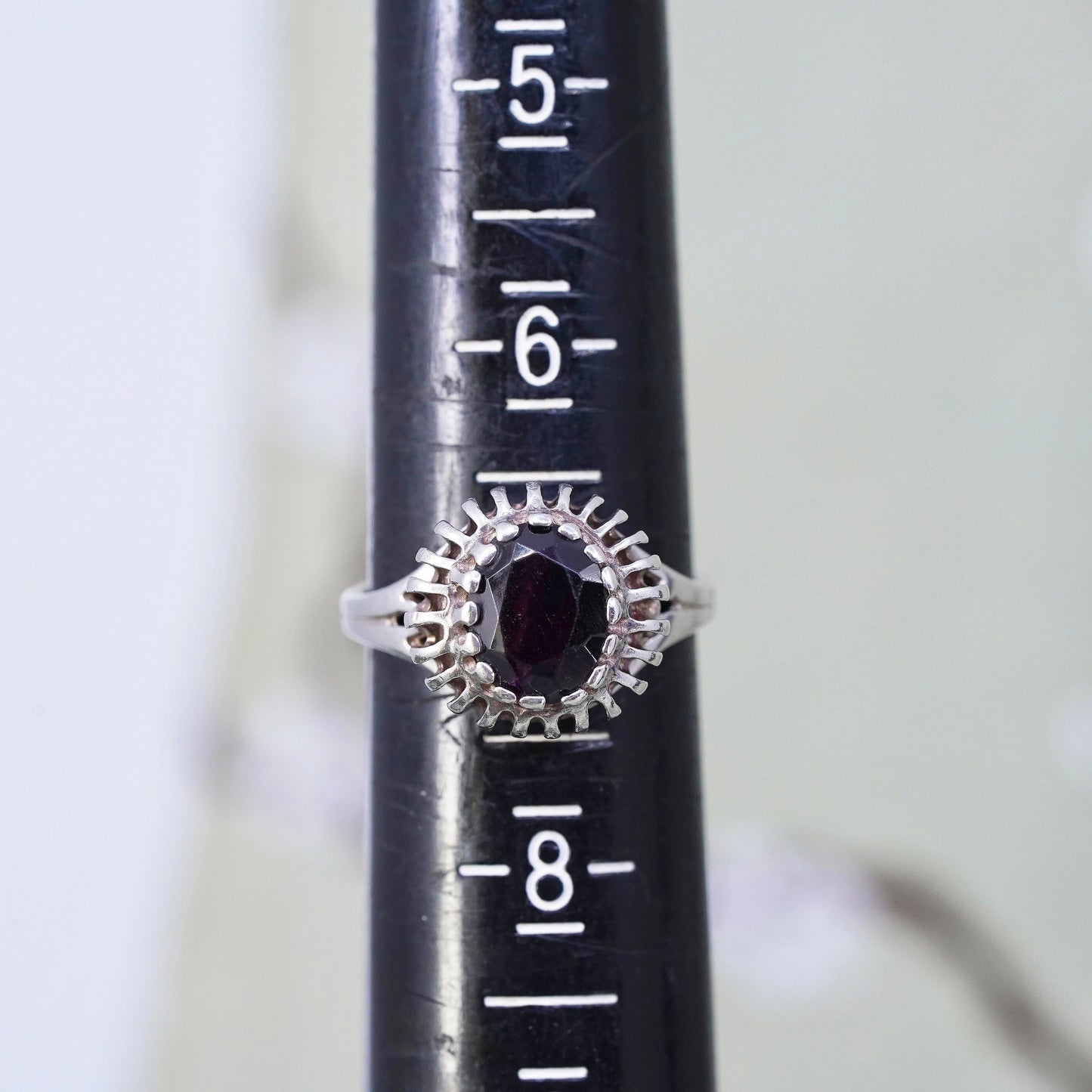 Size 7, Vintage sterling 925 silver handmade ring with oval garnet