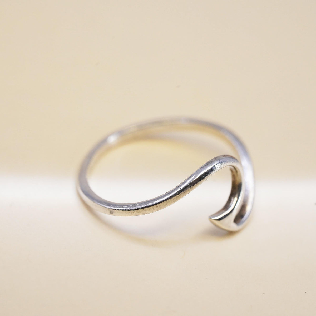 Size 5.5, vintage sterling 925 silver handmade ring, wavy band