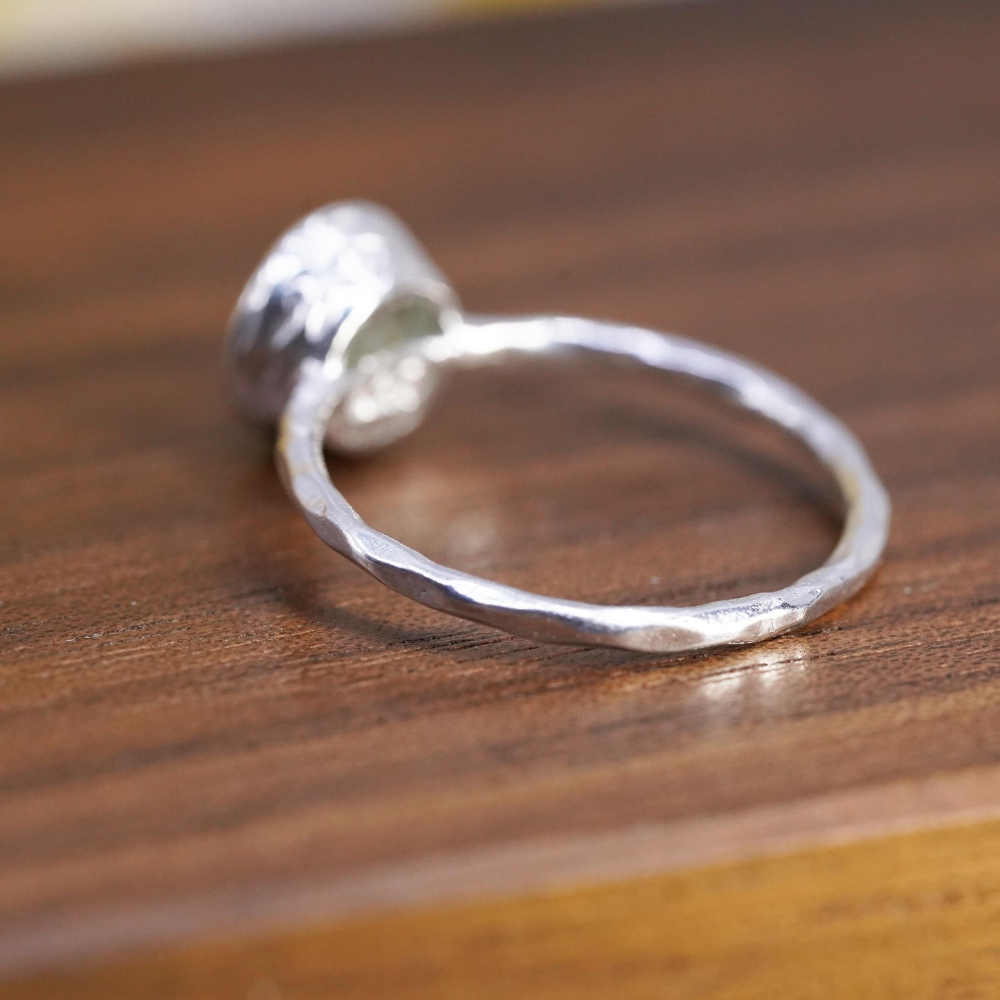 size 7.5, vintage Sterling 925 silver handmade ring, stackable band w/ peridot