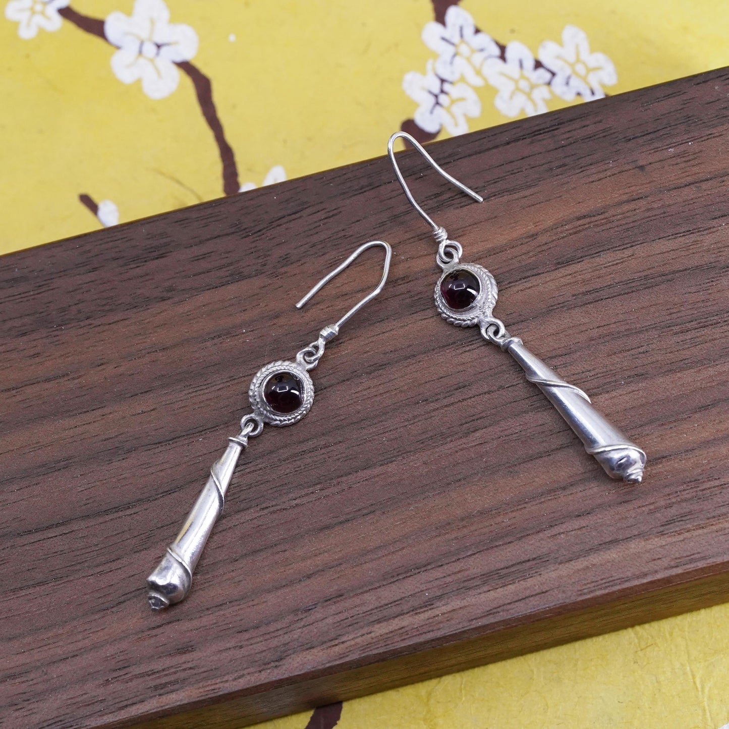 Vintage Sterling silver 925 handmade garnet teardrop earrings