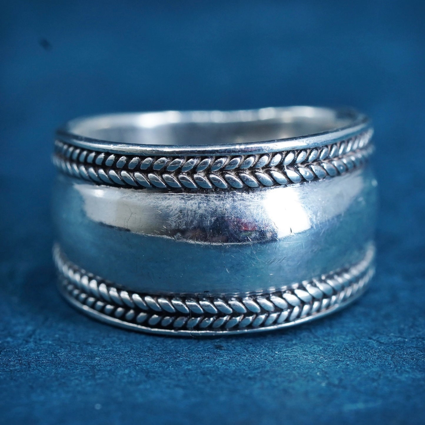 Size 6.5, vintage Sterling silver handmade ring, 925 cable around band