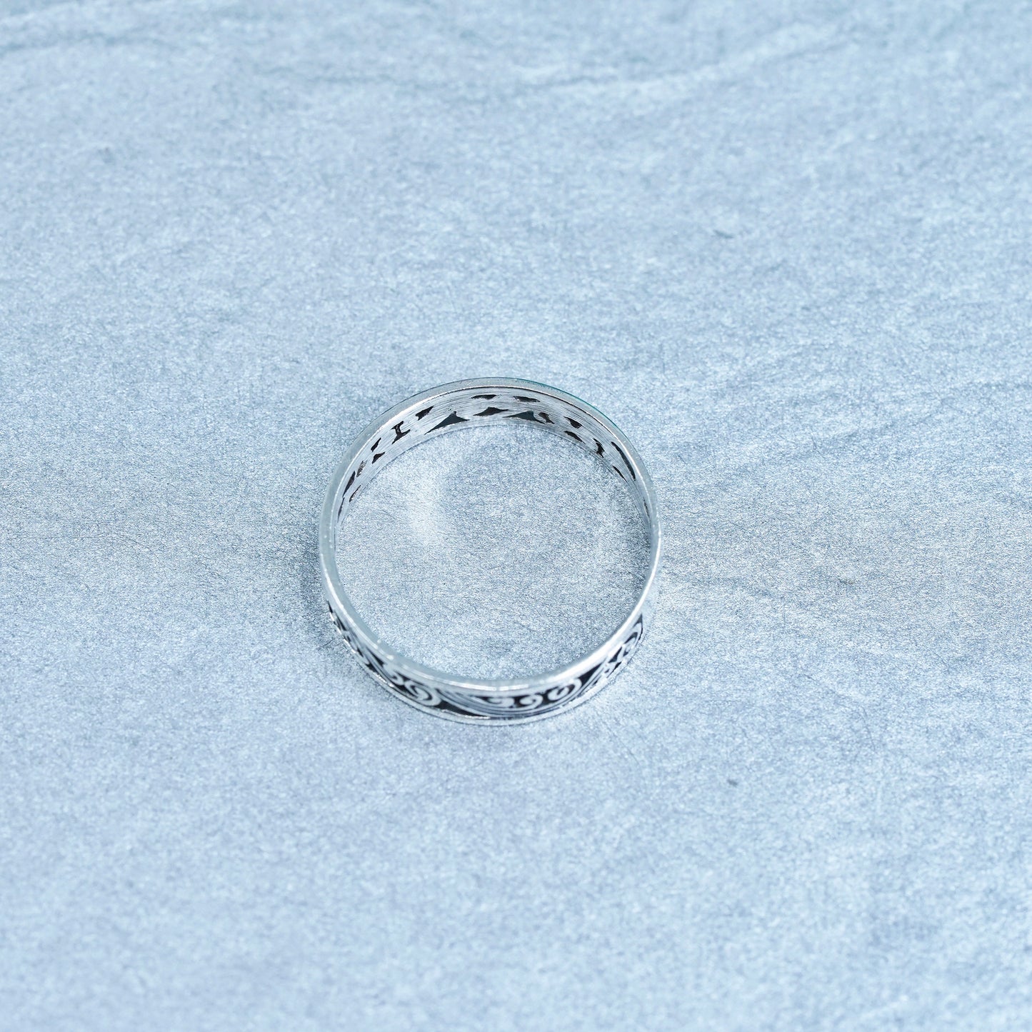 Size 6.5, vintage southwestern Sterling 925 silver handmade ring, filigree band